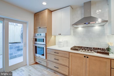 3 N Montford Ave unit 2, Baltimore, MD 21224 - photo 2