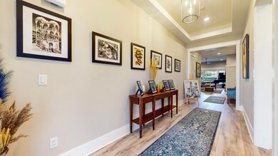 Foyer/Entry