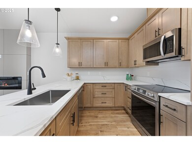 13132 Seasons Ln unit Lot 4, Oregoncity, OR 97045 - photo 7