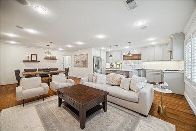 1539 Chantilly Ln, Houston, TX 77018 - photo 3