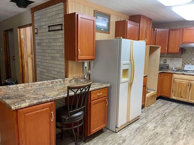 E3233 Lake Rd, Ironwood, MI 49938 - photo 7