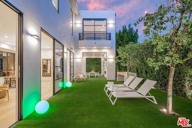 346 N Kings Rd, Los Angeles, CA 90048 - photo 5