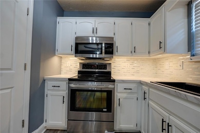 123 S Darrowby Dr, Raymore, MO 64083 - photo 6