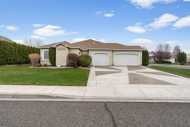 403 Cherry Blossom Loop, Richland, WA 99352 - photo 3