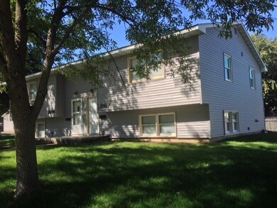 2507 W 4th St unit 2, Cedar Falls, IA 50613 - photo 6