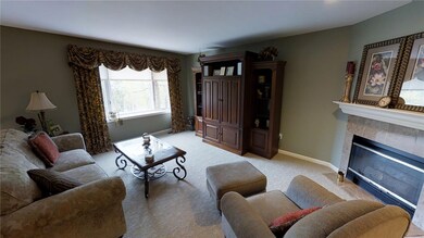 204 Dean Ridge Ct, Cranston, RI 02920 - photo 4