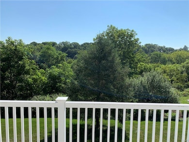 5050 Valley Stream Ln unit 100, Macungie, PA 18062 - photo 3