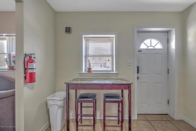 05-DINING ROOM