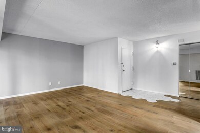 11800 Breton Ct unit 11B, Reston, VA 20191 - photo 7