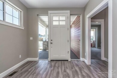 4641 SW Yew Leaf Ct, Redmond, OR 97756 - photo 5