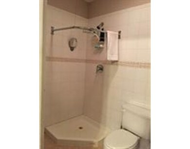 318 Tappan St unit 4, Brookline, MA 02445 - photo 5