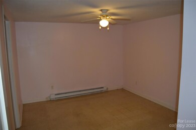 646 E Broad St unit C, Statesville, NC 28677 - photo 6