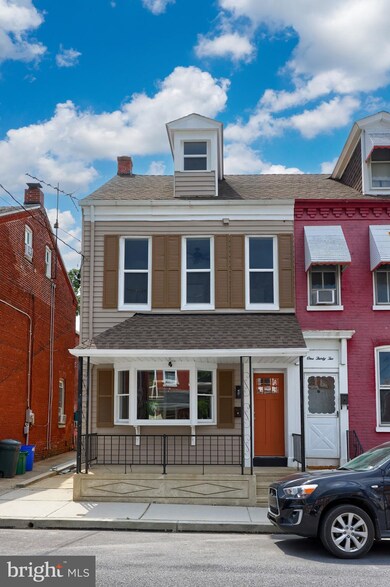 134 S 8th St, Columbia, PA 17512 - photo 2