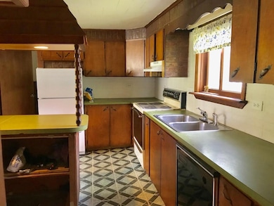 29 Waterville Rd, Skowhegan, ME 04976 - photo 4