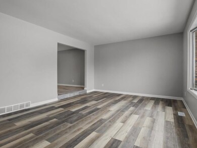 10S542 Curtis Ln, Naperville, IL 60564 - photo 6