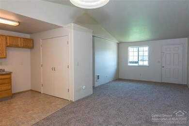 3265 SW Quartz Place, Redmond, OR 97756 - photo 5