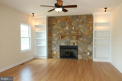 70 Shoal Creek Ct, Martinsburg, WV 25405 - photo 2