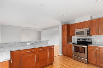 21 Snowdrop Dr, Cranston, RI 02920 - photo 6