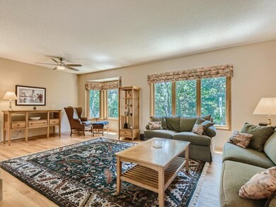 07 Living Room.jpg