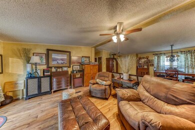 149 Bronco Ln, Springtown, TX 76082 - photo 4