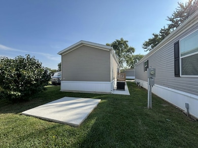 43301 W Morgan Ct unit 201, Harrison Township, MI 48045 - photo 7