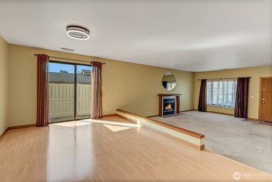 1905 F St SE unit F19, Auburn, WA 98002 - photo 6