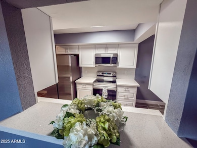 7903 N 61st Ave, Glendale, AZ 85301 - photo 4