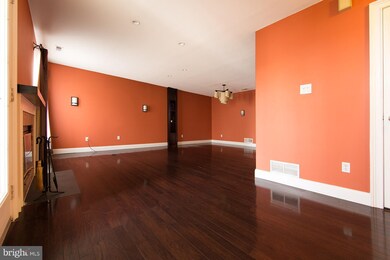 108 Pamela Ct unit 610, Levittown, PA 19057 - photo 3