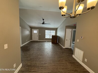 112 Highland View Dr, Knoxville, TN 37920 - photo 3