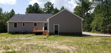 9445 Robin Rd, Disputanta, VA 23842 - photo 5