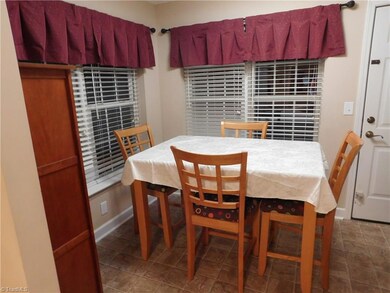 944 Uwharrie St, Asheboro, NC 27203 - photo 5