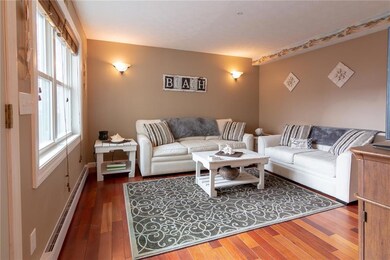 Fully furnished, you just need to...