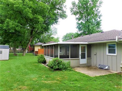 117 Meadow Ln, Lansing, KS 66043 - photo 2