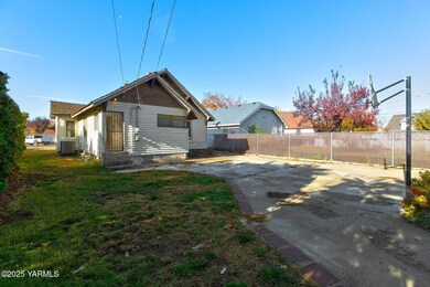 817 N 2nd St, Yakima, WA 98901 - photo 3