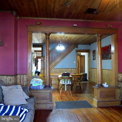 88 N Queen St, Littlestown, PA 17340 - photo 6