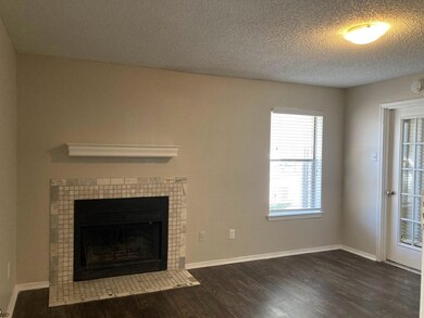 141 Valley View Dr unit 1Bed1Bath, Lewisville, TX 75067 - photo 7