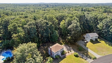 10 Elizabeth Ln, Salem, NH 03079 - photo 3