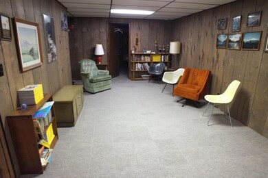 1043 E 10th fam room