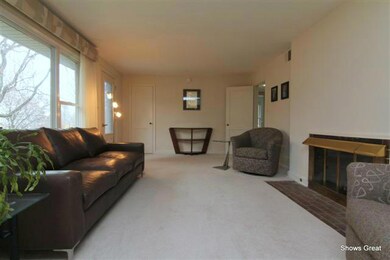 Living Rm