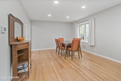 11-web-or-mls-011-1920-dover-road-niskay