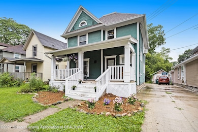 527 N Sycamore St, Lansing, MI 48933 - photo 3