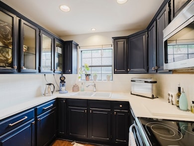 9910 Royal Ln unit 101, Dallas, TX 75231 - photo 2