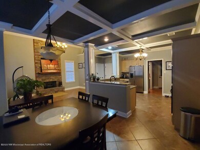 Hallas brfst.hearth.kitchen view