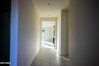 252 N Wilson Dr, Chandler, AZ 85225 - photo 3