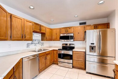 3113 E Topeka Drive Phoenix AZ-large-004