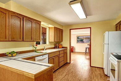 220 77th Place SW, Everett, WA 98203 - photo 6