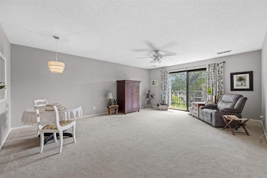 130 Thompson Dr SE unit 320, Cedar Rapids, IA 52403 - photo 2