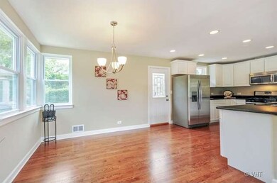 2543 Alexander St, Homewood, IL 60430 - photo 4