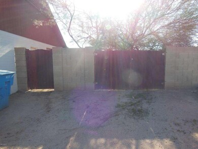 OVERSIZED LOT W/RV GATES