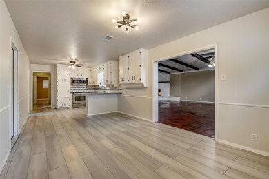 1157 Simpson Dr, Hurst, TX 76053 - photo 6